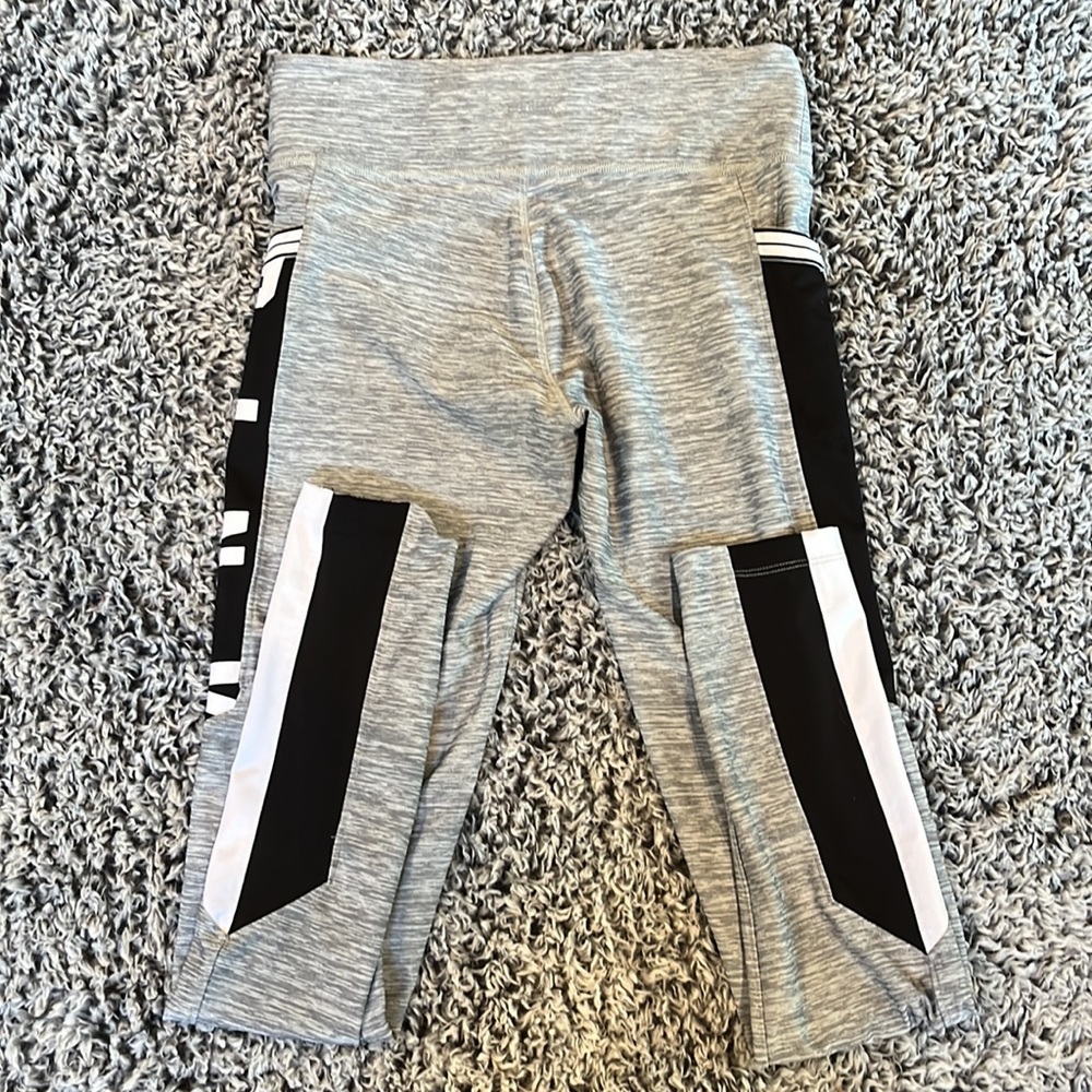 PINK By Victoria’s Secrect Leggings - Picture 4 of 4